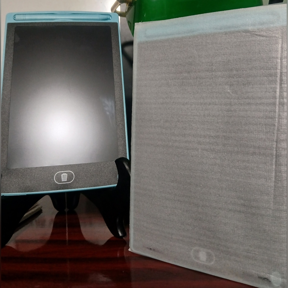 LCD Writing Tablets - Picture 3 of 9